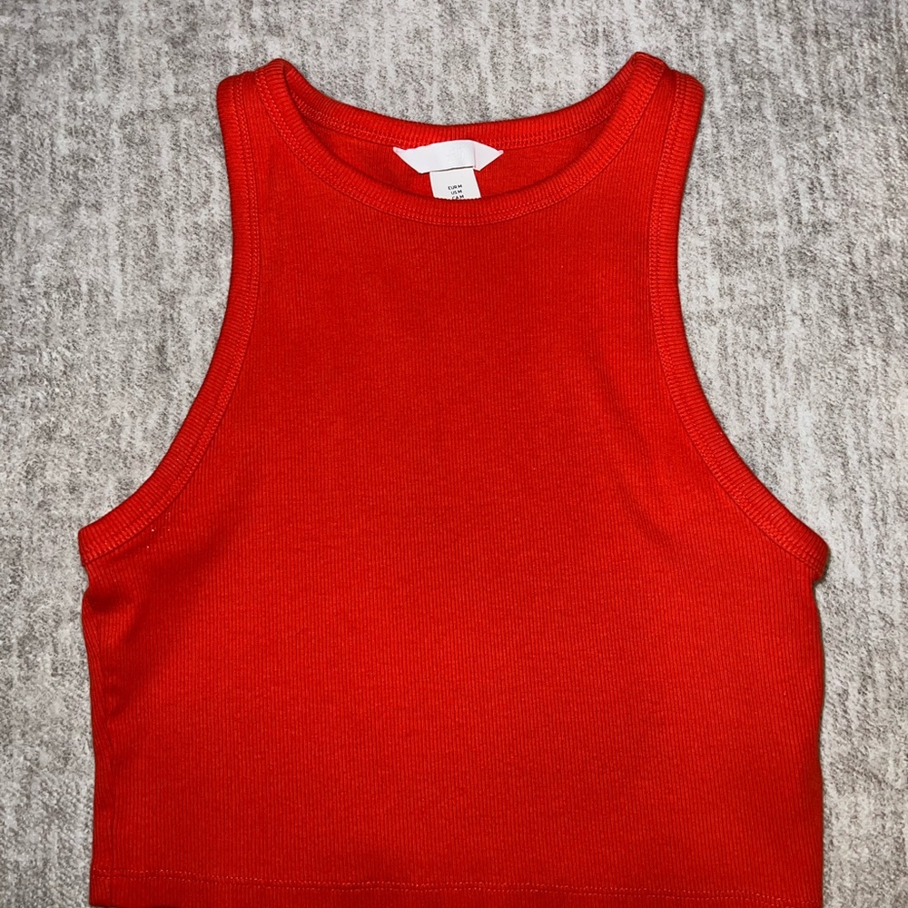 Cropped tank top!